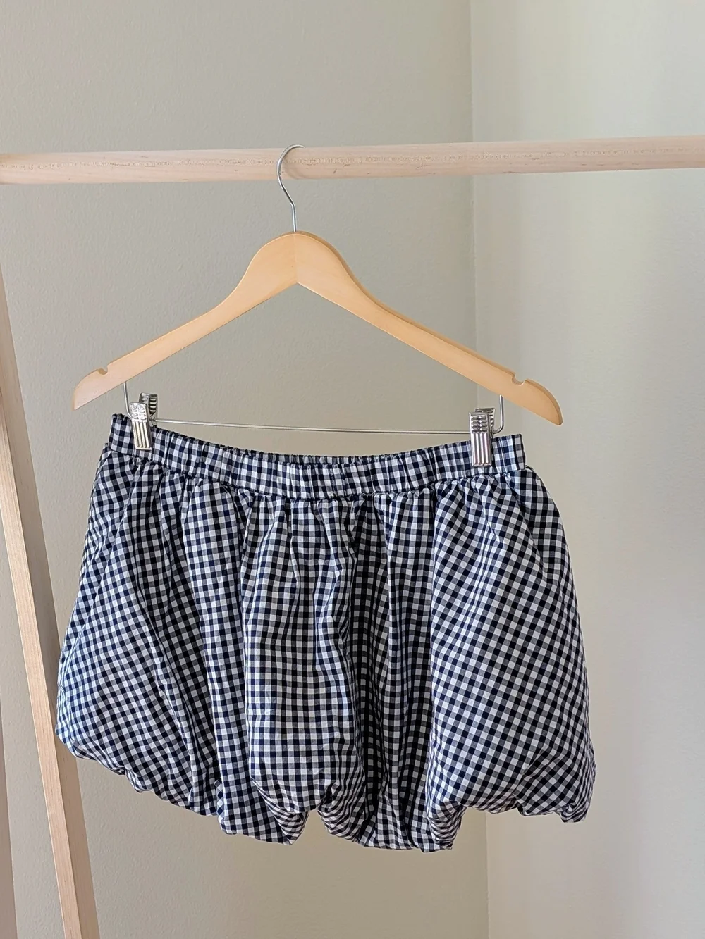 NEW Aritzia Sunday Best Low Rise Bubbly Gingham Poplin Mini Skirt - M
